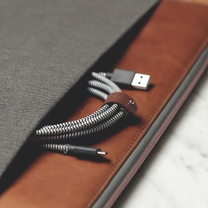 Hurtownia GSM - Kabel Native Union Belt Cable Lightning ze skórzanym zapięciem 3m (zebra) - NTU083ZEB - {ean13} - Hurt