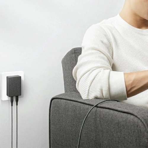 UNIQ Ładowarka sieciowa Votre Slim Duo 20W USB-C + USB-A czarny/charcoal black