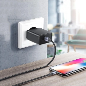 UGREEN kabel przewód USB Typ C - Lightning MFI 1 m 3 A 36 W srebrny (70523)
