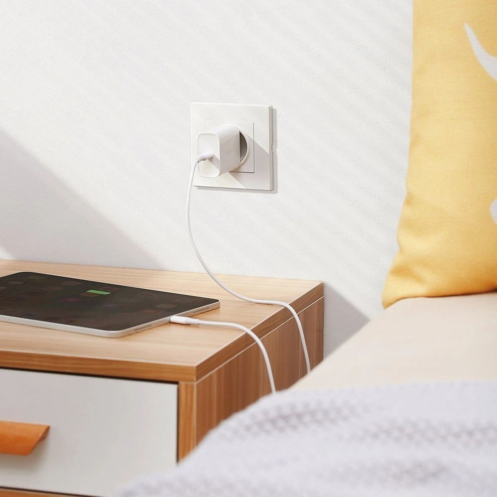 Hurtownia GSM - UGREEN rychlá nabíječka do sítě USB Typ C Power Delivery 30 W Quick Charge 4.0 bílá (70161) - UGR684WHT - {ean13} - Hurt