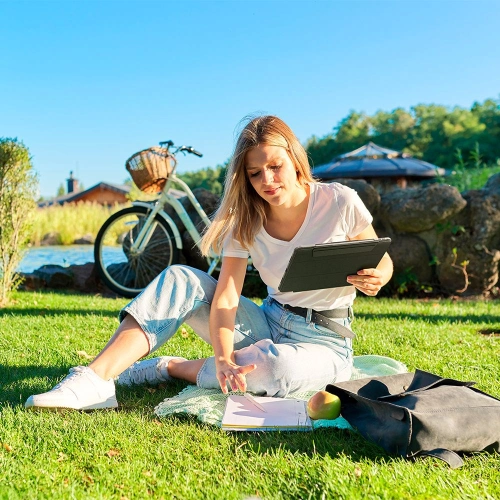 Etui Spigen Ultra Hybrid Pro Apple iPad Pro 11 2020/2021 (2. i 3. generacji) Black