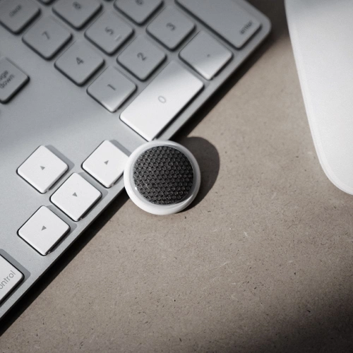 Folia hydrożelowa Spigen Airskin Apple AirTag Carbon Black [4+4 PACK]