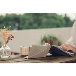 Wholesale Moshi VersaCover Apple iPad Pro 11/iPad Air 4 10.9 (2020) (Savanna Beige) - MOSH147SAVBEI - {ean13} - Hurt