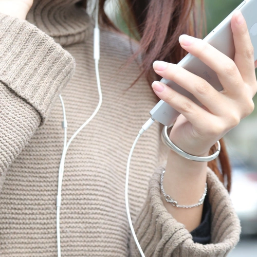 Adapter Benks Lightning - AUX Black