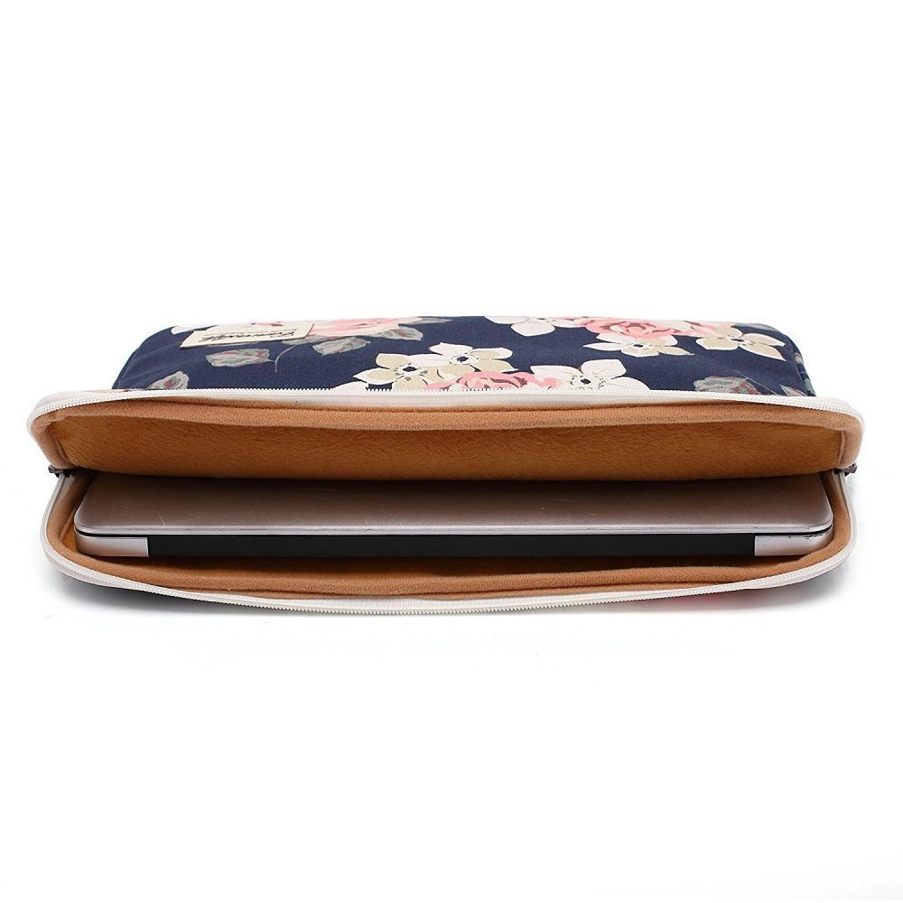 Hurtownia GSM - Torba Canvaslife Sleeve 15-16 palců Bílé růže - CNF012WHTROS - {ean13} - Hurt