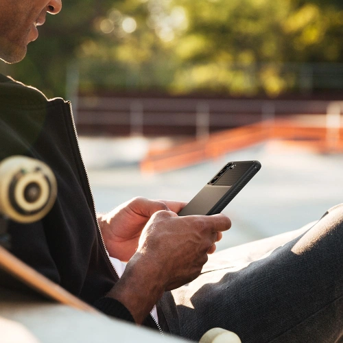 Etui Spigen Rugged Armor Samsung Galaxy S21 FE Matte Black