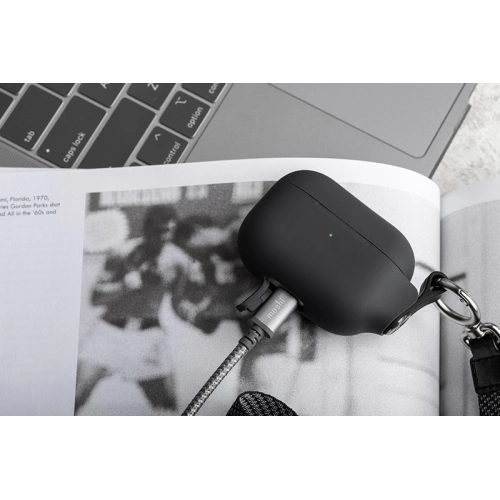 Etui Moshi Pebbo Apple AirPods 3 z odpinanym paskiem na rękę (Shadow Black)