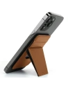 Wholesale UNIQ Lyft magnetic stand and card holder brown - UNIQ601BR - {ean13} - Hurt