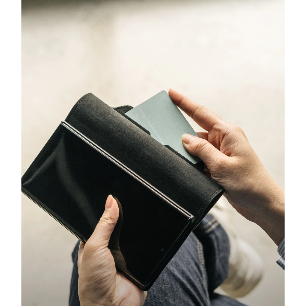 Hurtownia GSM - Etui Ringke Folio Signature Standard Samsung Galaxy S22 Black - RGK1579BLK - {ean13} - Hurt