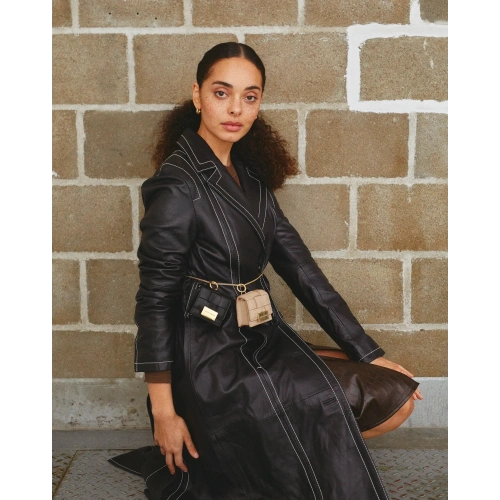 Etui iDeal of Sweden Statement Apple AirPods (Light Camel)