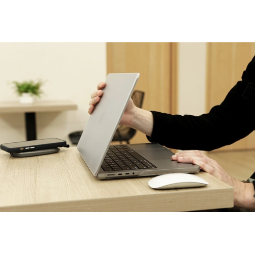 Etui Moshi iGlaze Hardshell Apple MacBook Pro 14" 2021-2025 (M1/M2/M3/M4/M5) (Stealth Clear)