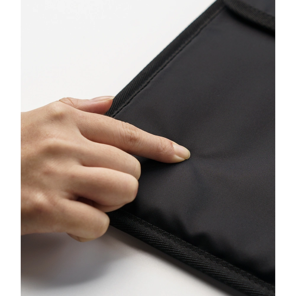 Hurtownia GSM - Case Ringke Slim Sleeve für Tablets bis zu 12,9 Zoll Schwarz - RGK1604BLK - {ean13} - Hurt