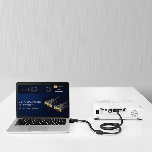 Kabel UGREEN VG101 VGA (męski) - VGA (męski) FHD 1,5m czarny