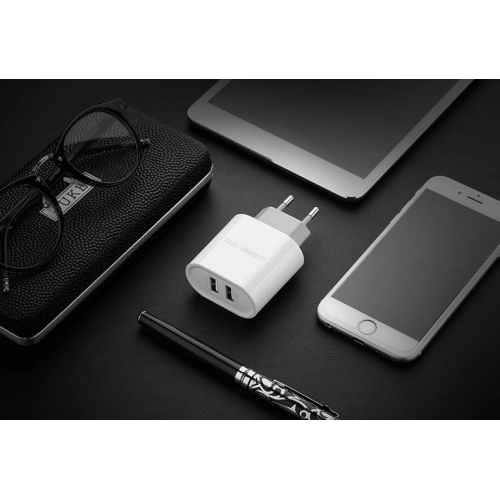 Ładowarka sieciowa UGREEN CD104 2x USB 3,4A biały