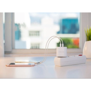Ładowarka sieciowa UGREEN CD104 2x USB 3,4A biały