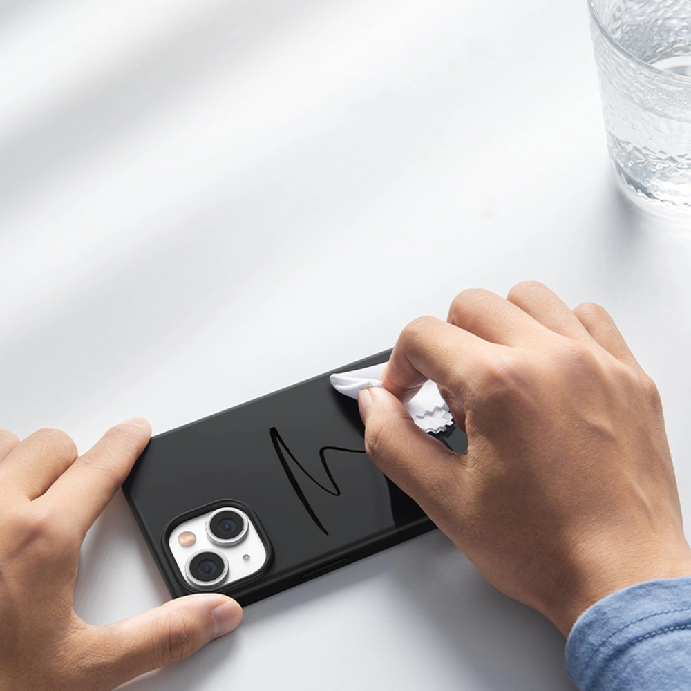 Hurtownia GSM - UGREEN LP626 Silky Silicone Védőtok Apple iPhone 14 Plus / 15 Plus fekete - UGR1399 - {ean13} - Hurt
