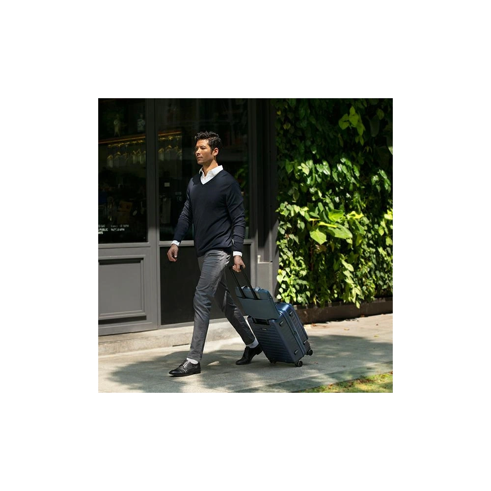 Hurtownia GSM - Torba UNIQ Stockholm laptop Sleeve 16 cali czarny/midnight black - UNIQ755 - {ean13} - Hurt