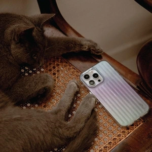 Etui UNIQ Coehl Linear Apple iPhone 14 opalowy/iridescent