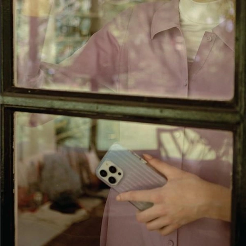 Etui UNIQ Coehl Linear Apple iPhone 14 stardust