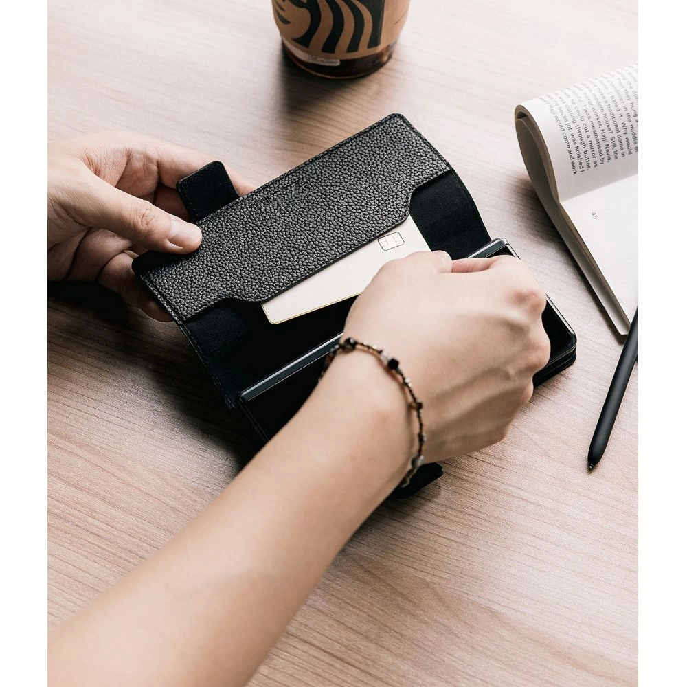 Hurtownia GSM - Etui Ringke Signature EZ Strap Samsung Galaxy Z Fold 4 Černé - RGK1714 - {ean13} - Hurt