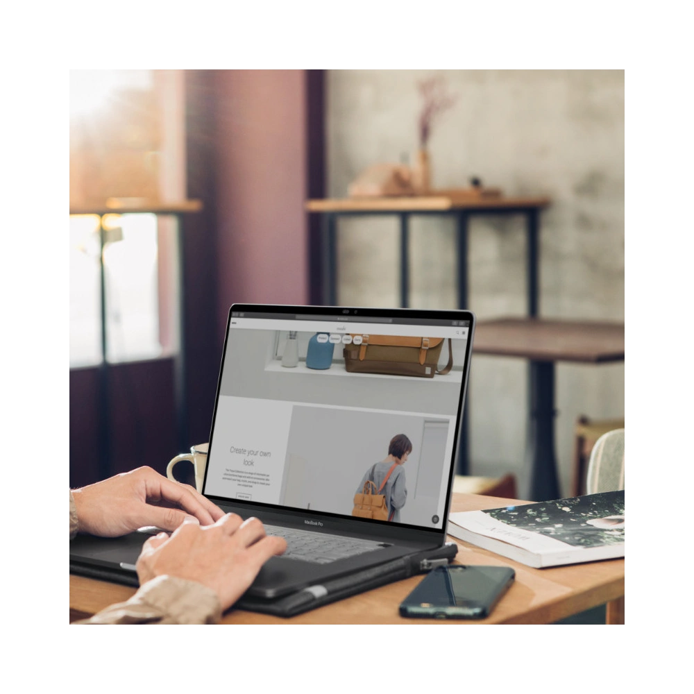 Wholesale Moshi iVisor AG Apple MacBook Pro 16 (M1, 2021-2023) (Black/Clear/Matte) - MOSH286 - {ean13} - Hurt