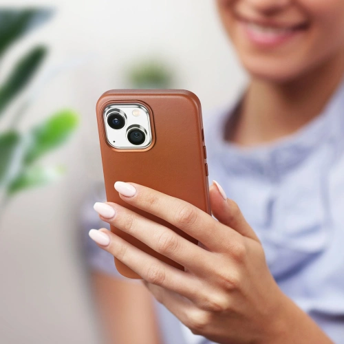 Etui DuxDucis Naples MagSafe Apple iPhone 14 Plus / 15 Plus brązowe