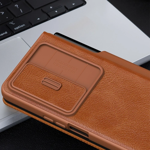 Etui Nillkin Qin Leather Pro Samsung Galaxy Z Fold 4 złote