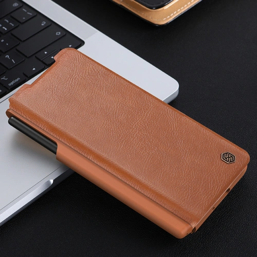 Etui Nillkin Qin Leather Pro Samsung Galaxy Z Fold 4 złote