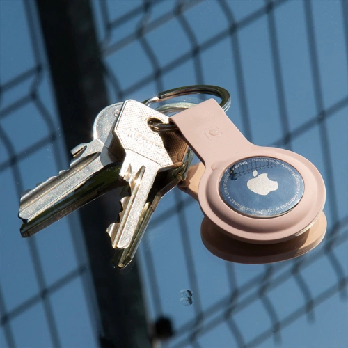 Brelok Crong Silicone Case with Key Ring Apple AirTag (piaskowy róż)
