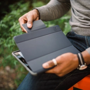Hurtownia GSM - Etui STM Dux Plus Duo Apple iPad 10.2 2019/2020/2021 (7., 8. és 9. generáció) MIL-STD-810G Pencil töltő (Éjféli kék) - STM15 - {ean13} - Hurt