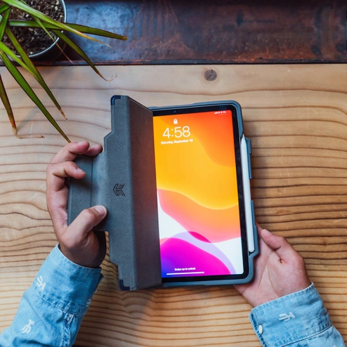 Etui STM Dux Plus Apple iPad 10.9 2022 (10. generacji) MIL-STD-810G Pencil charger (Red)