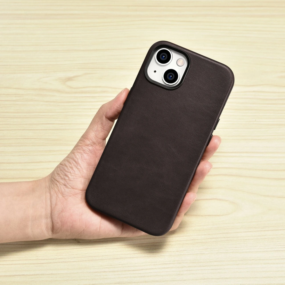 Hurtownia GSM - Etui iCarer Oil Wax Premium Leather MagSafe Apple iPhone 14 tmavě hnědá - ICR327 - {ean13} - Hurt