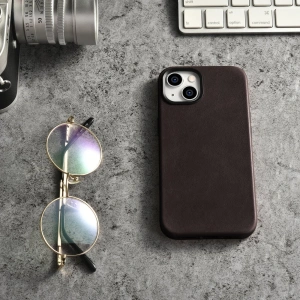 Etui iCarer Oil Wax Premium Leather MagSafe Apple iPhone 14 tmavě hnědá