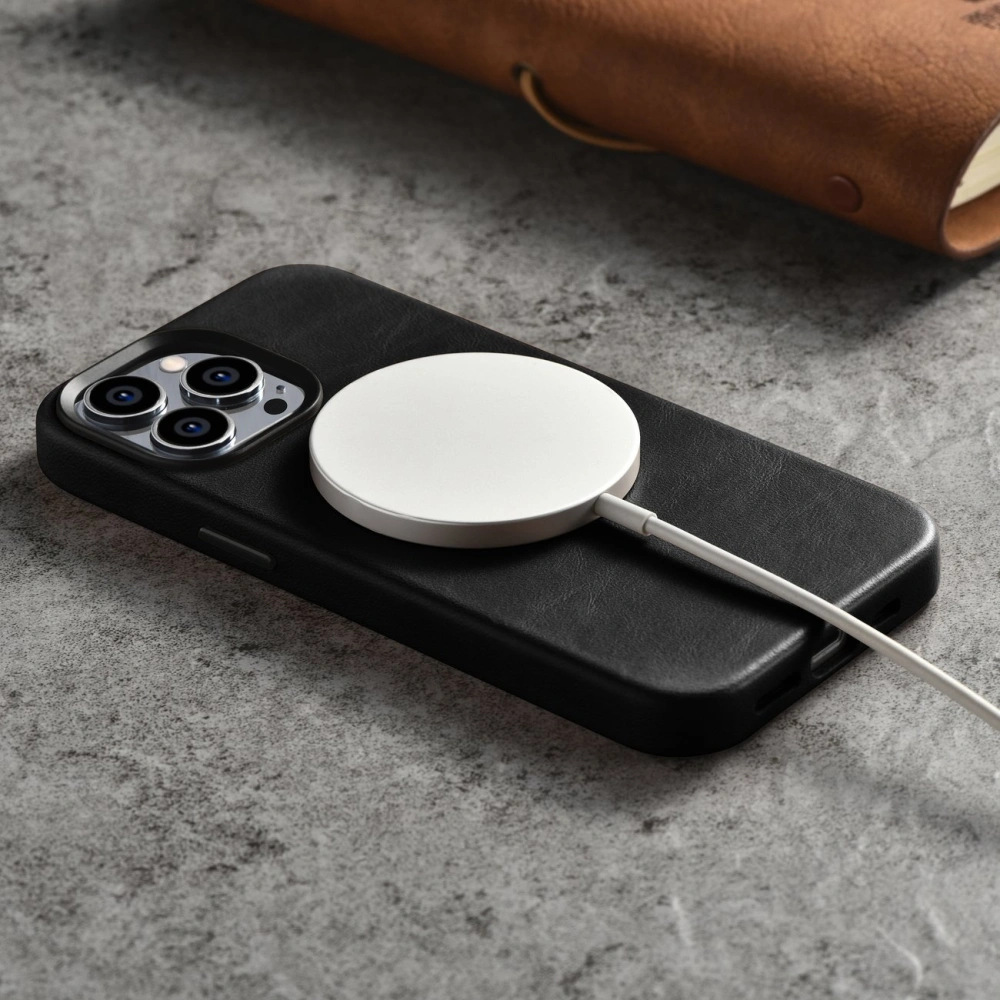 Hurtownia GSM - Case iCarer Oil Wax Premium Leather MagSafe Apple iPhone 14 Pro schwarz - ICR328 - {ean13} - Hurt