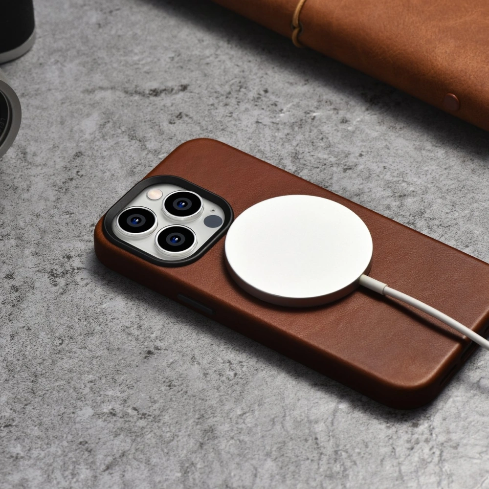Hurtownia GSM - Etui iCarer Olajgyanta Prémium Bőr MagSafe Apple iPhone 14 Pro Max barna - ICR340 - {ean13} - Hurt