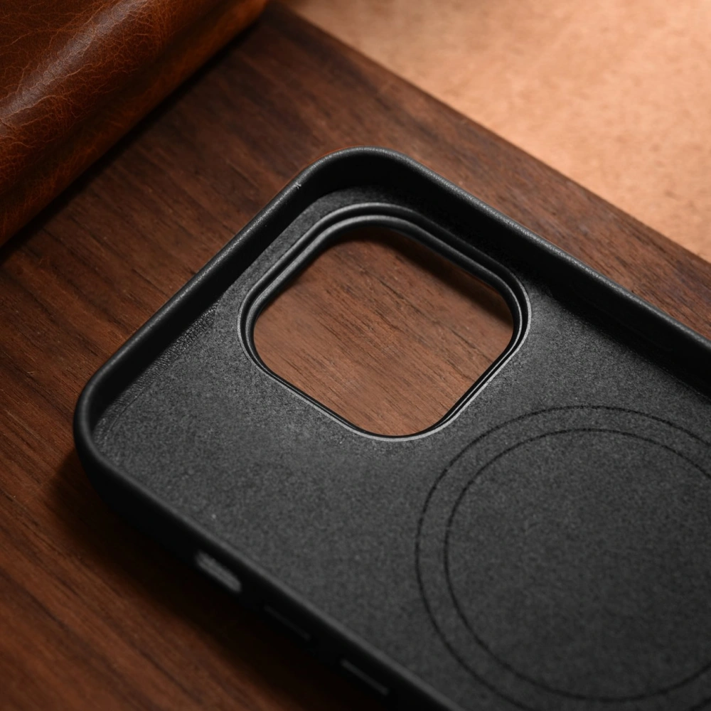 Wholesale iCarer Case Leather MagSafe Apple iPhone 14 Pro Max black - ICR355 - {ean13} - Hurt