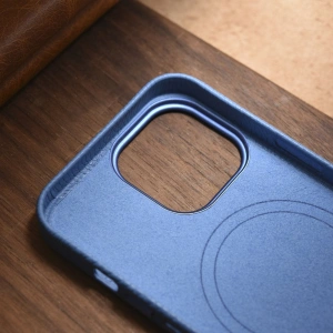 Etui iCarer Litchi Premium Leather MagSafe Apple iPhone 14 Pro Max bleu deschis