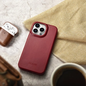 Wholesale iCarer CE Oil Wax Premium Leather Folio MagSafe Apple iPhone 14 Pro red - ICR388 - {ean13} - Hurt