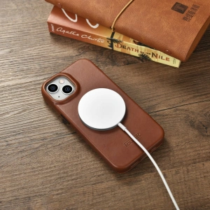 Wholesale iCarer CE Oil Wax Premium Leather Folio MagSafe Apple iPhone 14 Plus / 15 Plus brown - ICR390 - {ean13} - Hurt