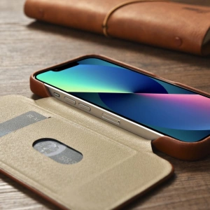Wholesale iCarer CE Oil Wax Premium Leather Folio MagSafe Apple iPhone 14 Plus / 15 Plus brown - ICR390 - {ean13} - Hurt