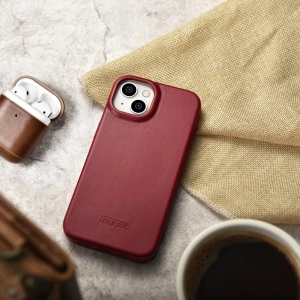 Wholesale iCarer CE Oil Wax Premium Leather Folio MagSafe Apple iPhone 14 Plus / 15 Plus red - ICR392 - {ean13} - Hurt