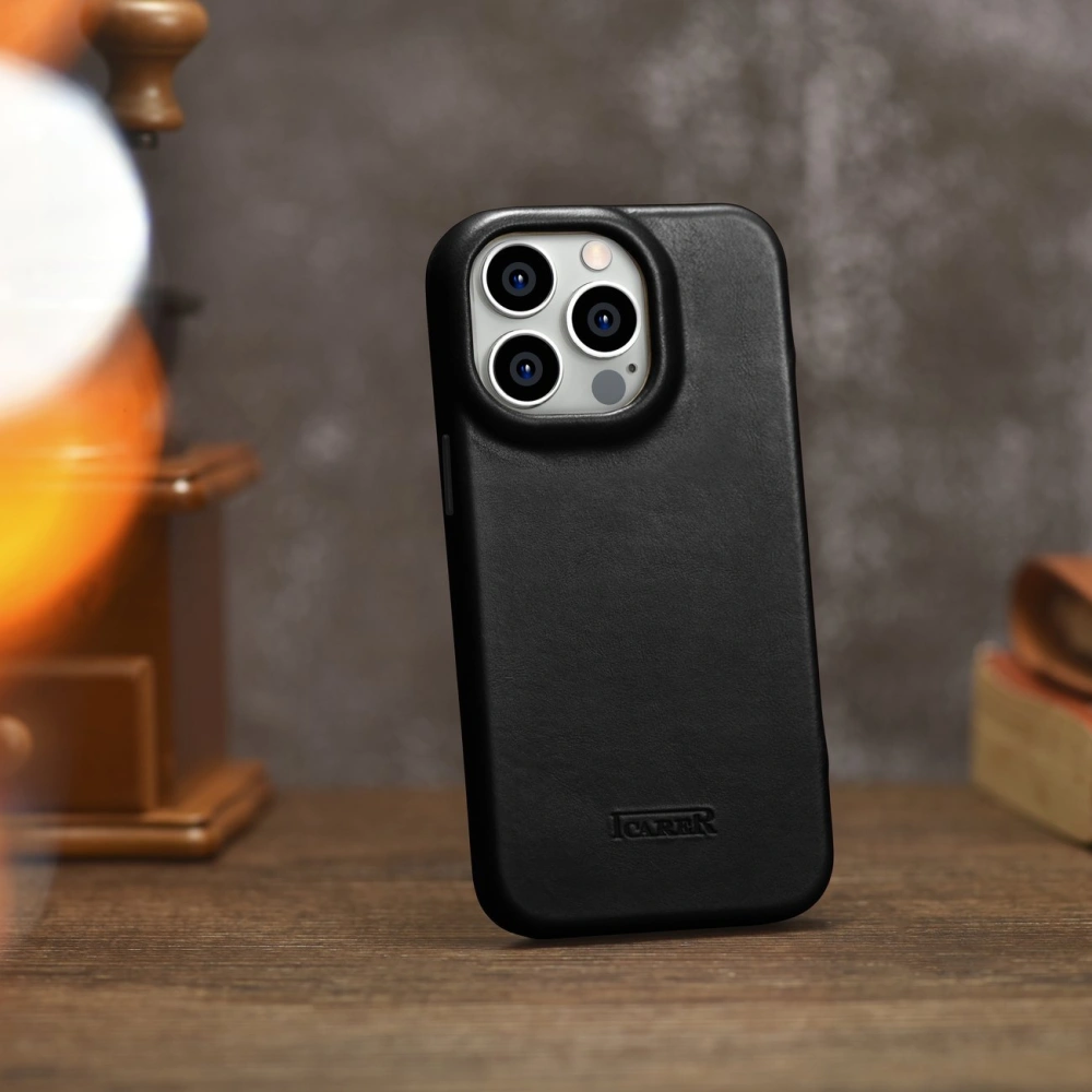 Hurtownia GSM - Etui iCarer CE Oil Wax Premium Leather Folio MagSafe Apple iPhone 14 Pro Max černé - ICR393 - {ean13} - Hurt