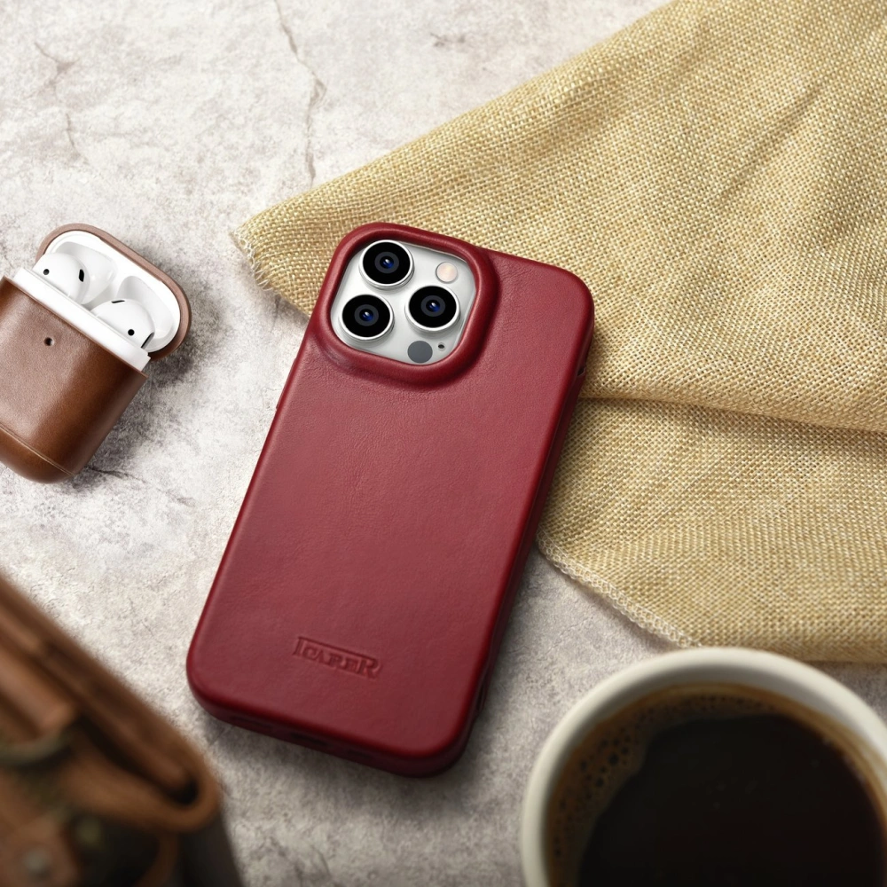Wholesale iCarer CE Oil Wax Premium Leather Folio MagSafe Apple iPhone 14 Pro Max red - ICR396 - {ean13} - Hurt