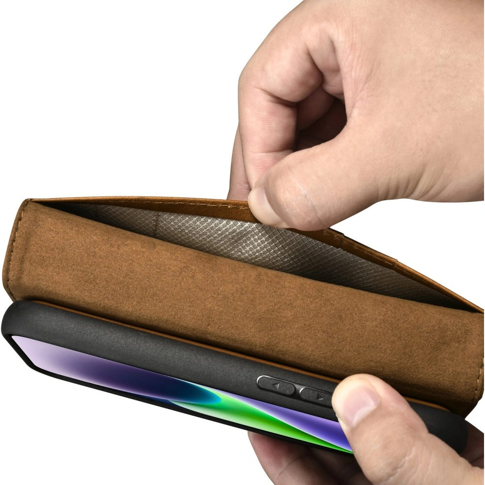 Hurtownia GSM - Etui iCarer Oil Wax Wallet Anti-RFID 2in1 Apple iPhone 14 maro deschis - ICR440 - {ean13} - Hurt