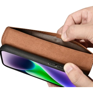 Hurtownia GSM - Etui iCarer Wallet Anti-RFID 2in1 Apple iPhone 14 Plus / 15 Plus hnědé - ICR466 - {ean13} - Hurt