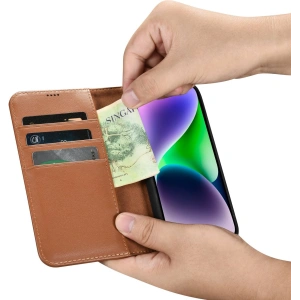 Hurtownia GSM - Etui iCarer Wallet Anti-RFID 2in1 Apple iPhone 14 Plus / 15 Plus hnědé - ICR466 - {ean13} - Hurt