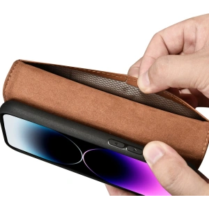 Hurtownia GSM - Etui iCarer Wallet Anti-RFID 2in1 Apple iPhone 14 Pro Max hnědá - ICR472 - {ean13} - Hurt