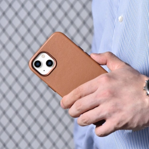Hurtownia GSM - Etui iCarer Case Leather MagSafe Apple iPhone 14 Plus / 15 Plus hnědé - ICR478 - {ean13} - Hurt