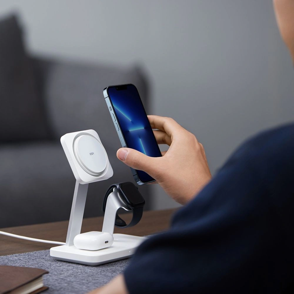 Hurtownia GSM - Vezeték nélküli töltő ESR HaloLock 3in1 Cryoboost Magnetic MagSafe Wireless Charger Arctic White - ESR662 - {ean13} - Hurt