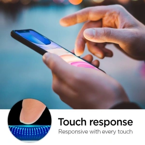Szkło hartowane Spigen GLAS.tR AlignMaster Apple iPhone 11 Black